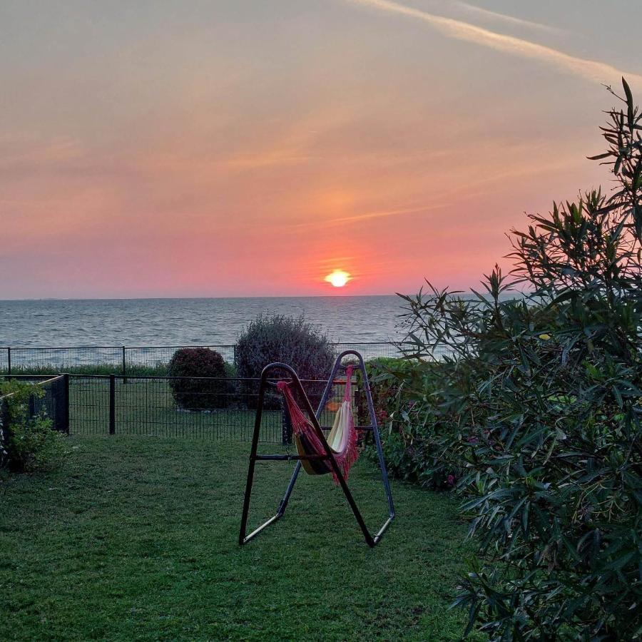 Maison La Flotte Face A La Mer Zewnętrze zdjęcie